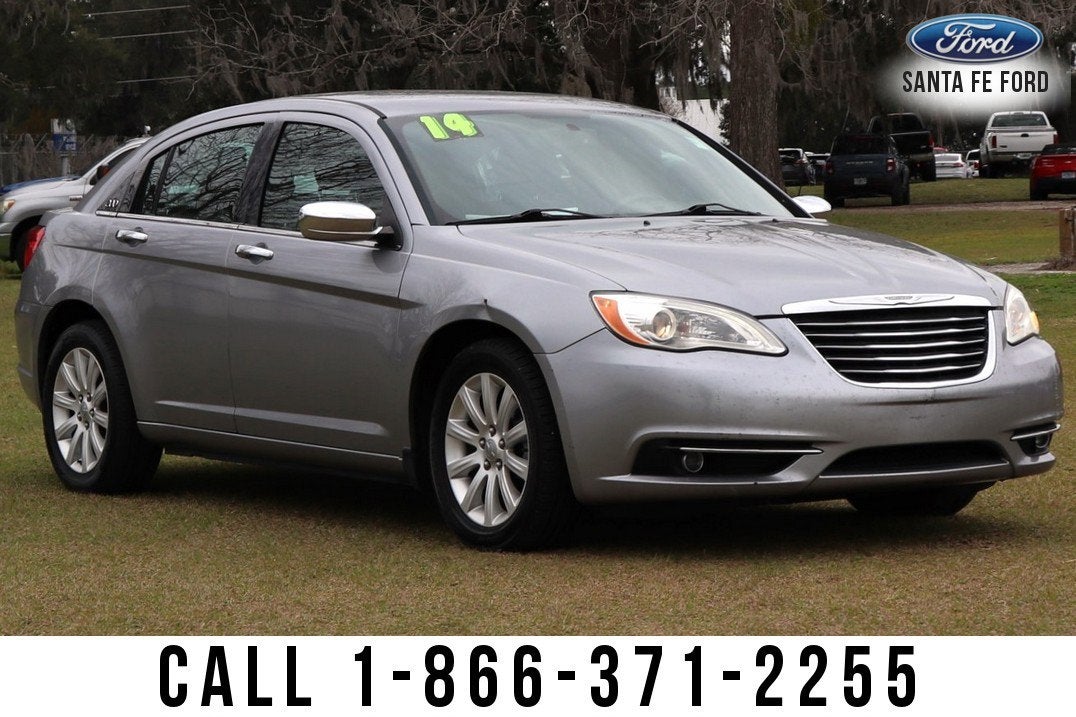 Used 2014 Chrysler 200 Limited with VIN 1C3CCBCG9EN192994 for sale in Alachua, FL