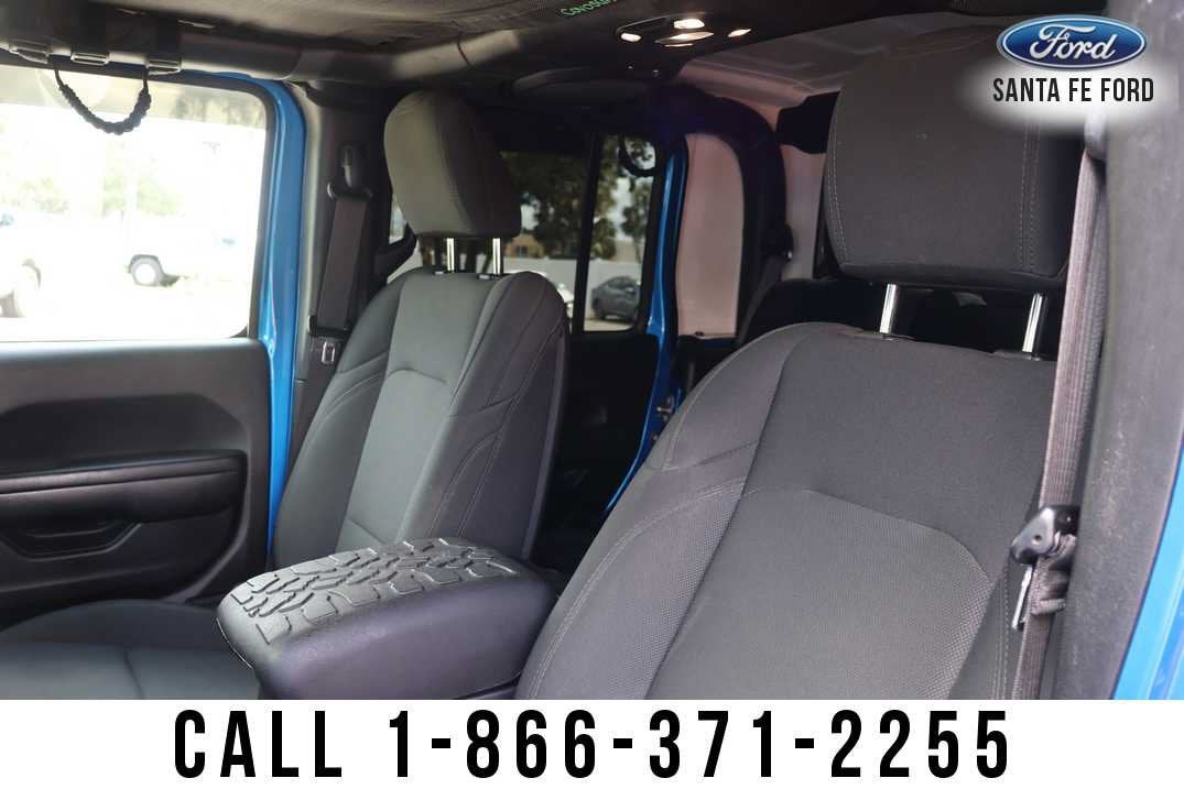 2021 Jeep Gladiator Willys