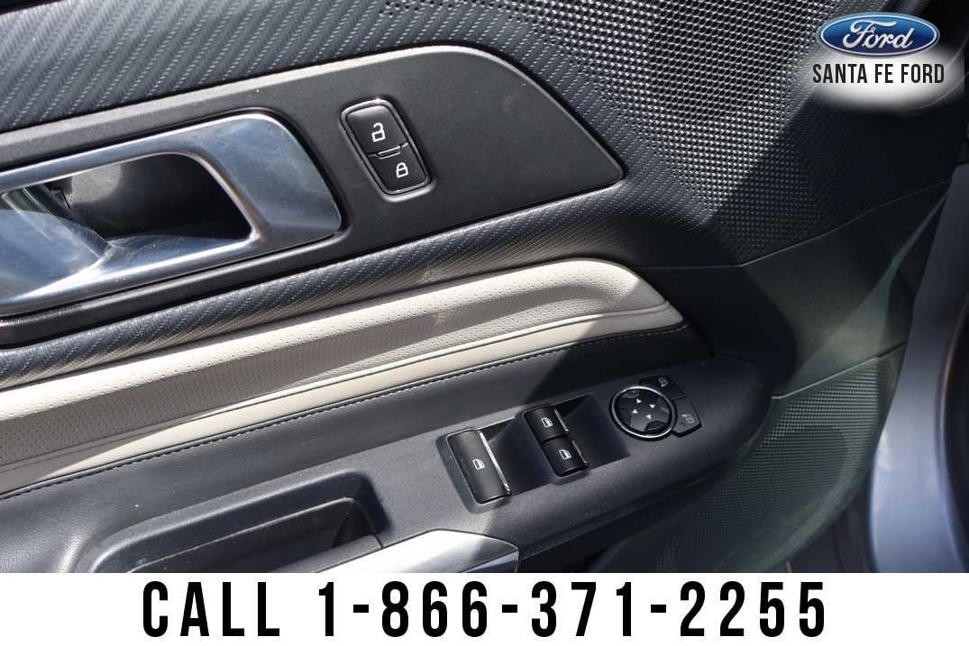 2024 Ford Mustang Premium