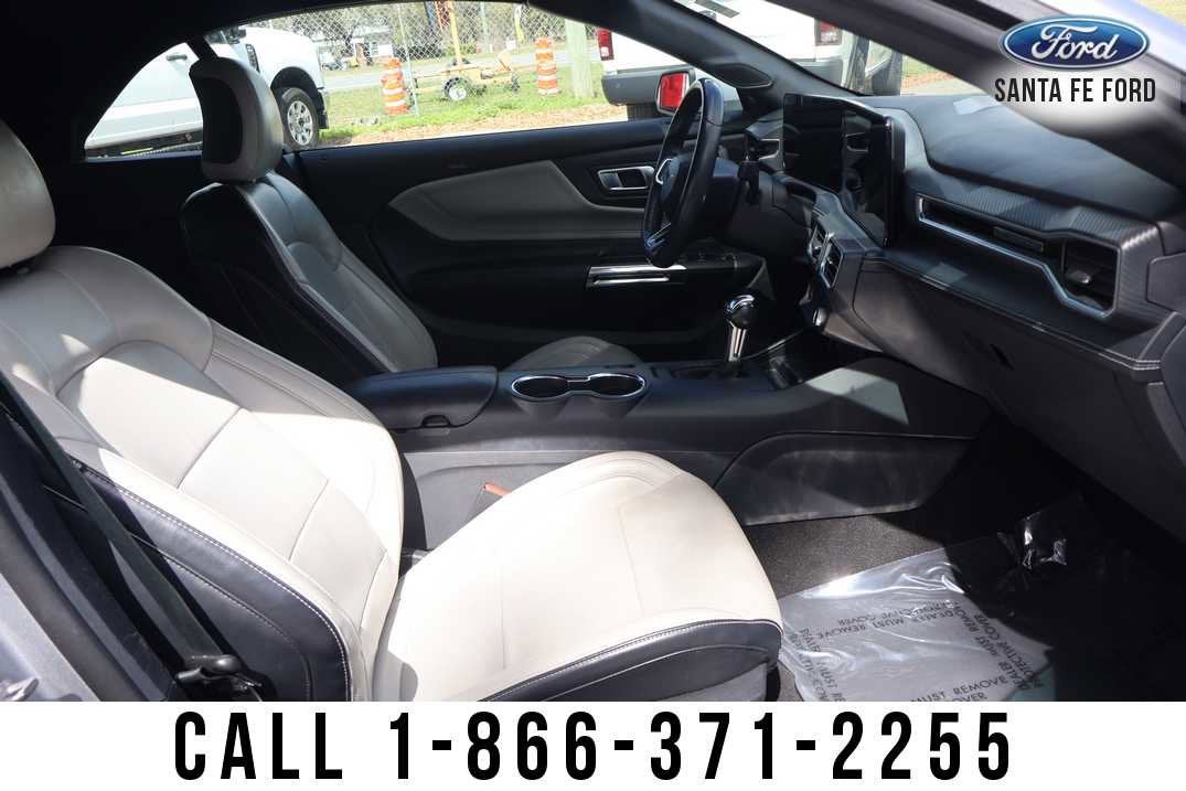 2024 Ford Mustang Premium