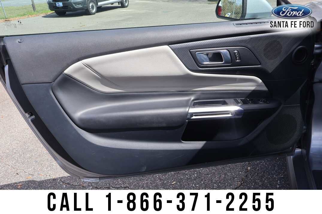 2024 Ford Mustang Premium