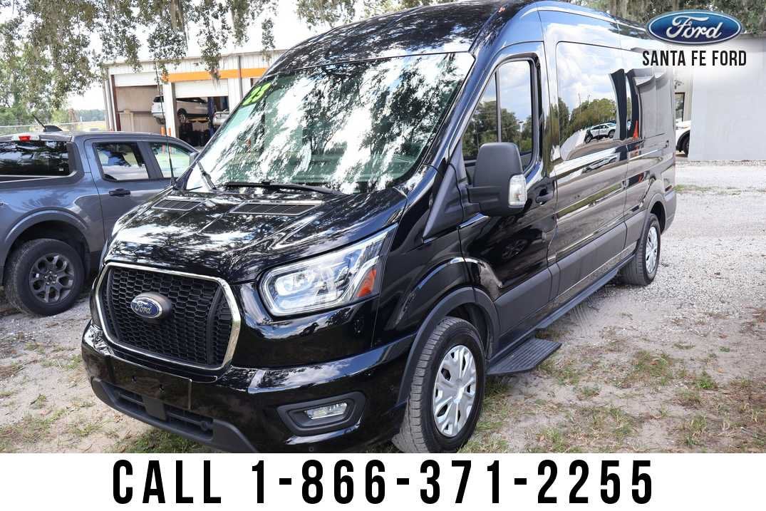 2023 Ford Transit Passenger Wagon XLT