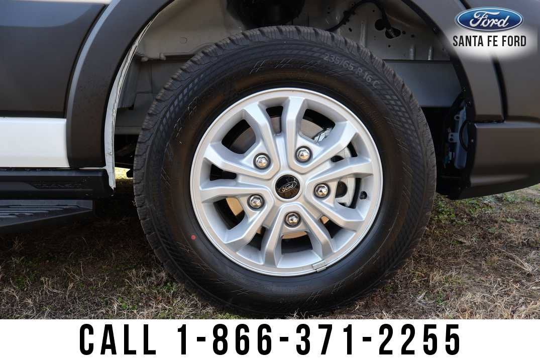 2026 Ford Transit Passenger Wagon Base