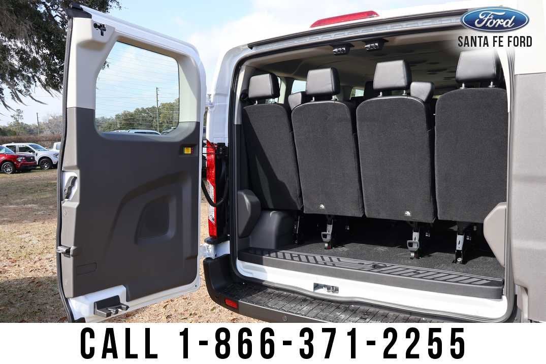 2026 Ford Transit Passenger Wagon Base