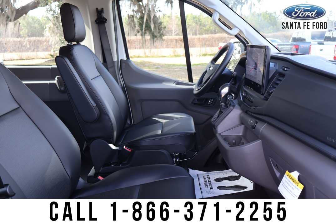 2026 Ford Transit Passenger Wagon Base