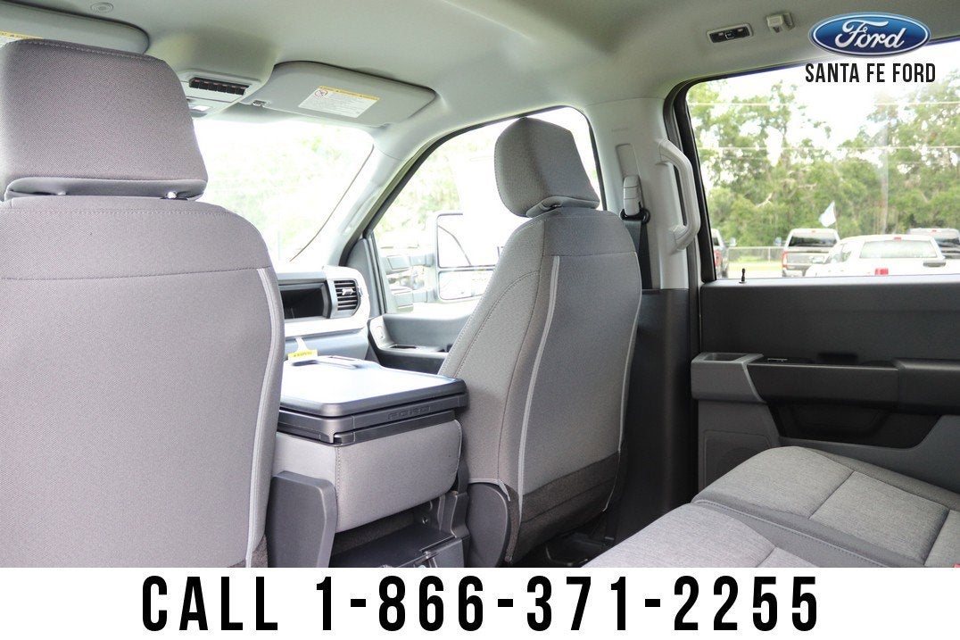 2025 Ford Super Duty F-450 DRW XL