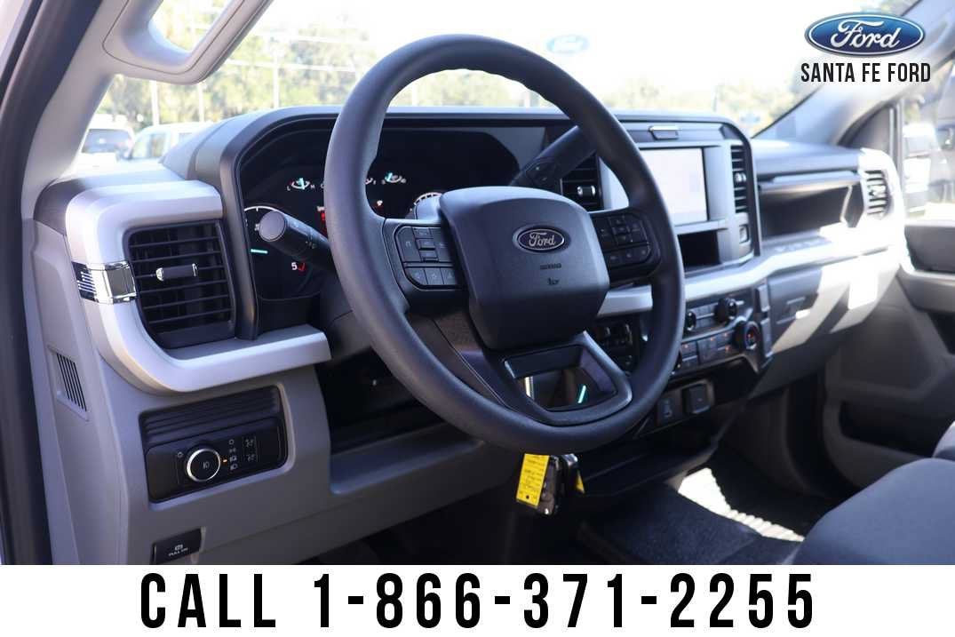 2027 Ford Super Duty F-450 DRW Base