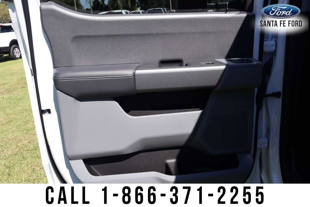 2027 Ford Super Duty F-450 DRW Base