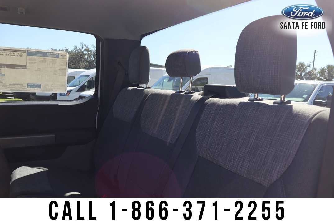 2027 Ford Super Duty F-450 DRW Base
