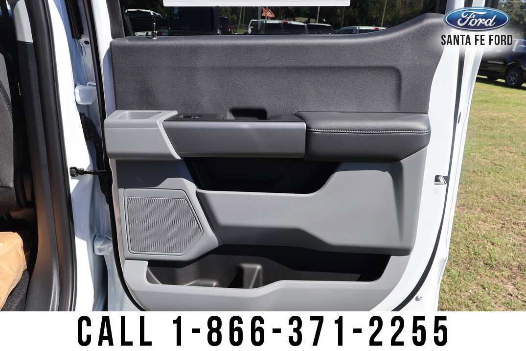 2027 Ford Super Duty F-450 DRW Base