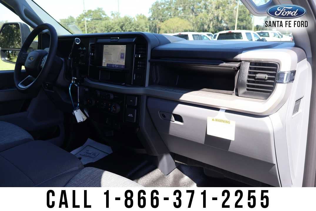 2027 Ford Super Duty F-450 DRW Base