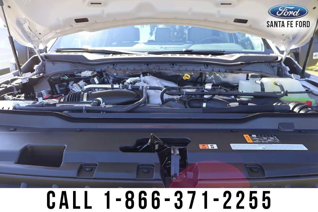 2027 Ford Super Duty F-450 DRW Base