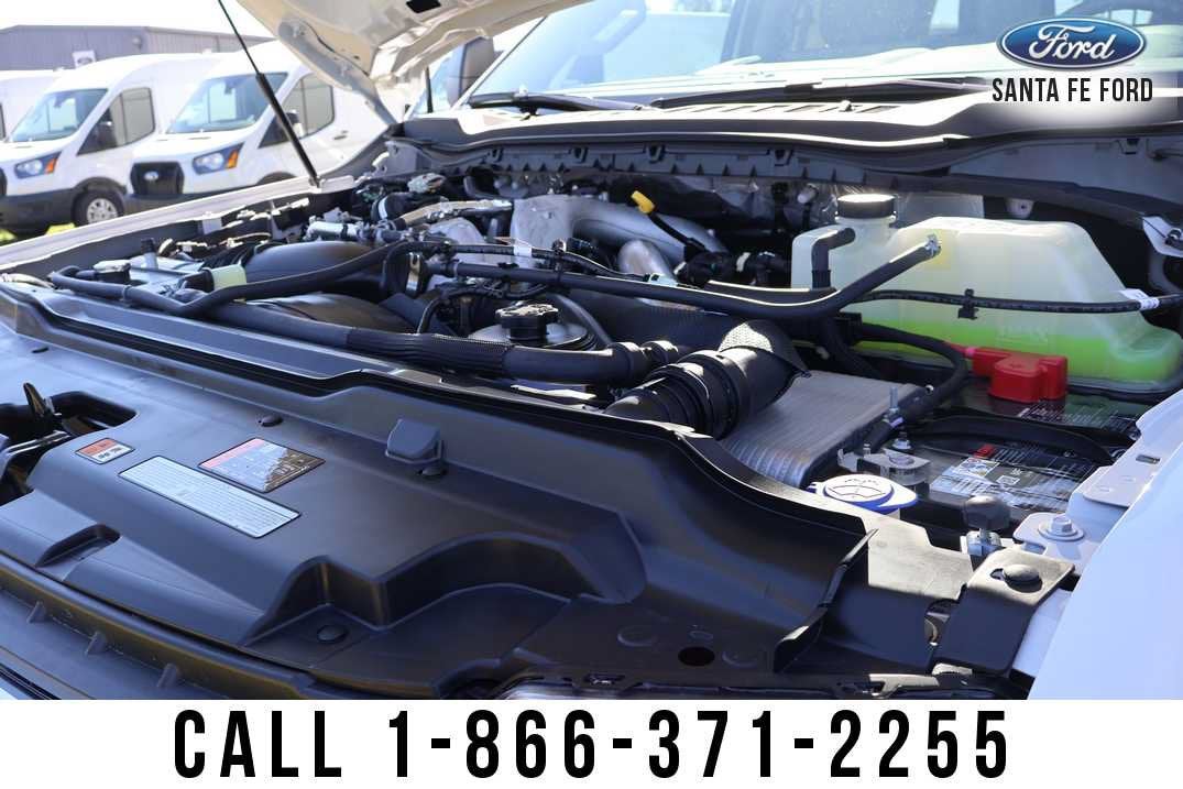 2027 Ford Super Duty F-450 DRW Base