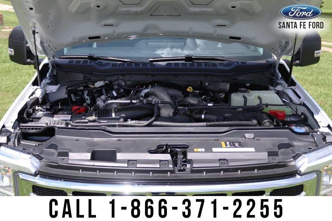 2025 Ford Super Duty F-550 DRW XL