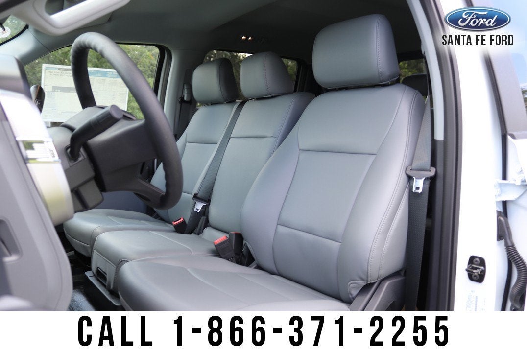 2025 Ford Super Duty F-550 DRW XL