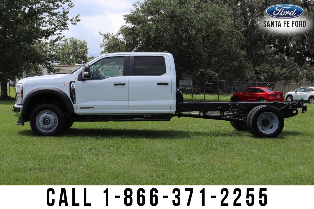 2025 Ford Super Duty F-550 DRW XL