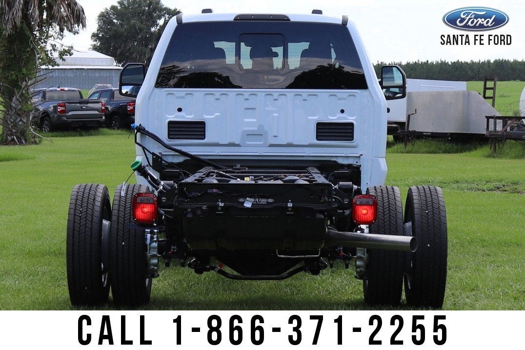 2025 Ford Super Duty F-550 DRW XL