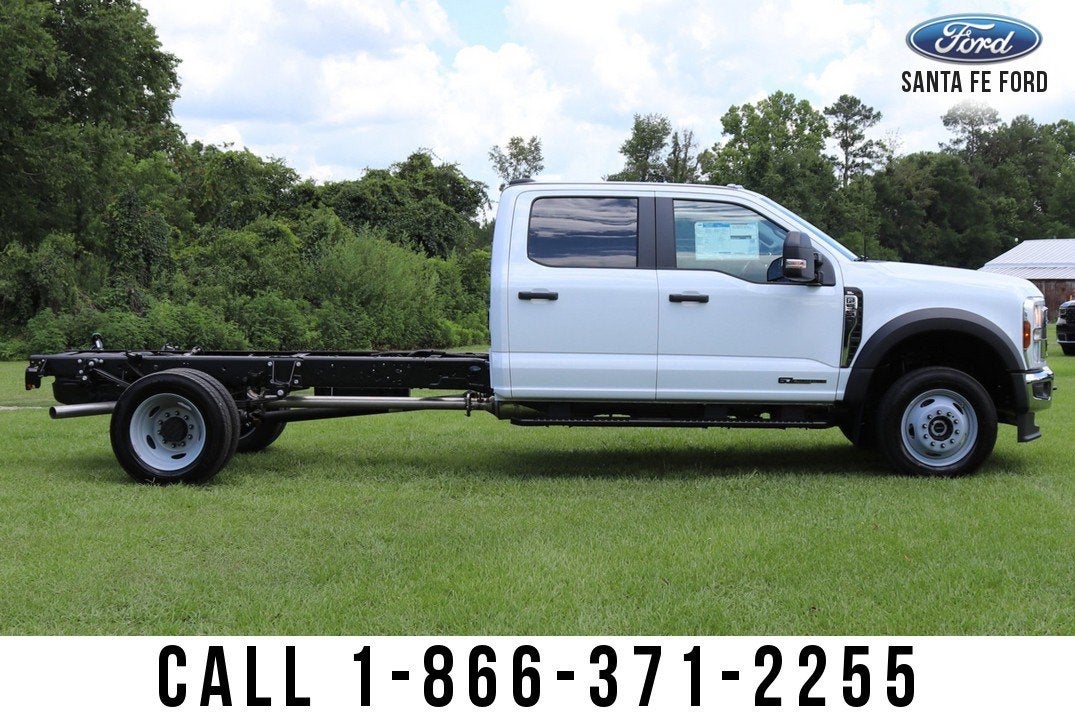 2025 Ford Super Duty F-550 DRW XL