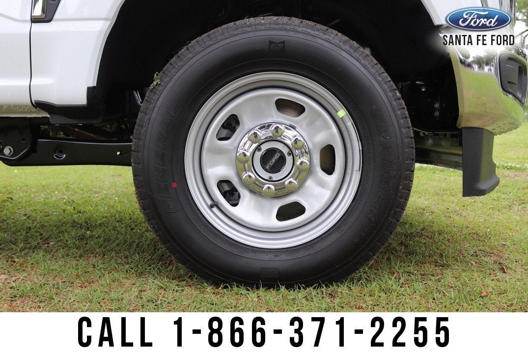 2025 Ford Super Duty F-350 SRW XL