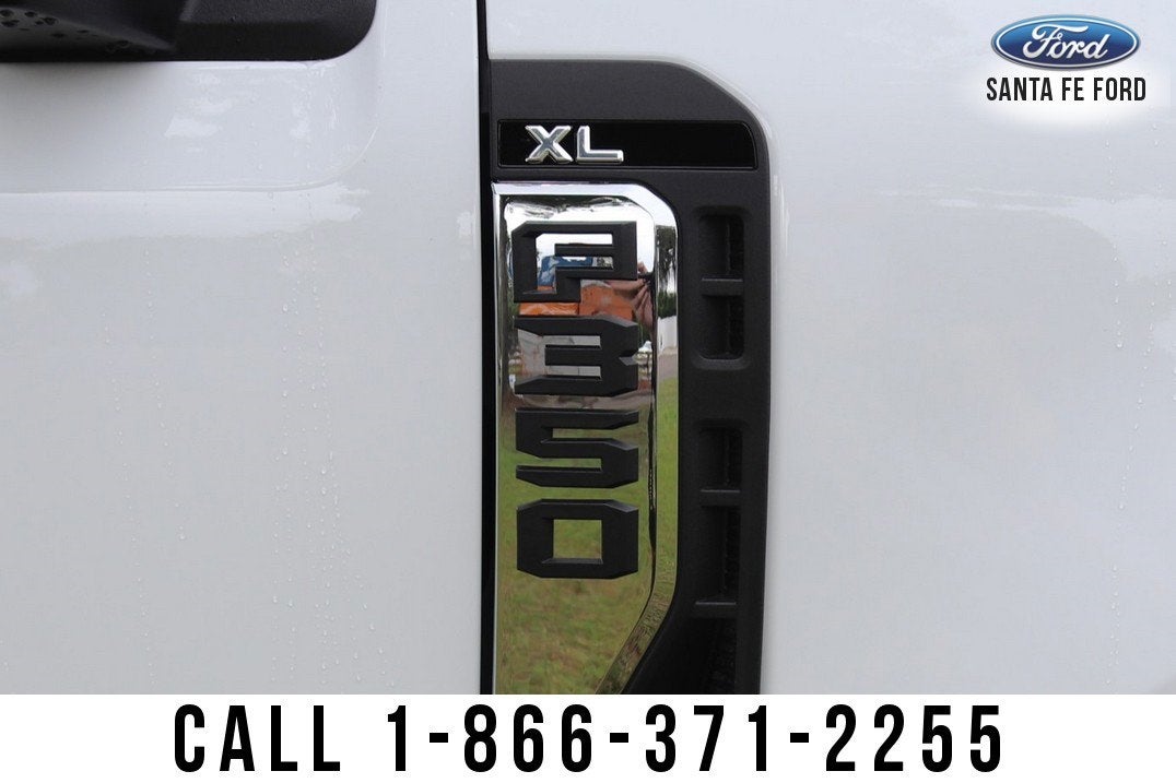 2025 Ford Super Duty F-350 SRW XL