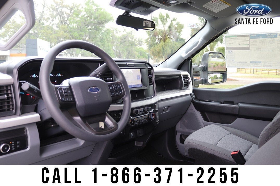 2025 Ford Super Duty F-350 SRW XL