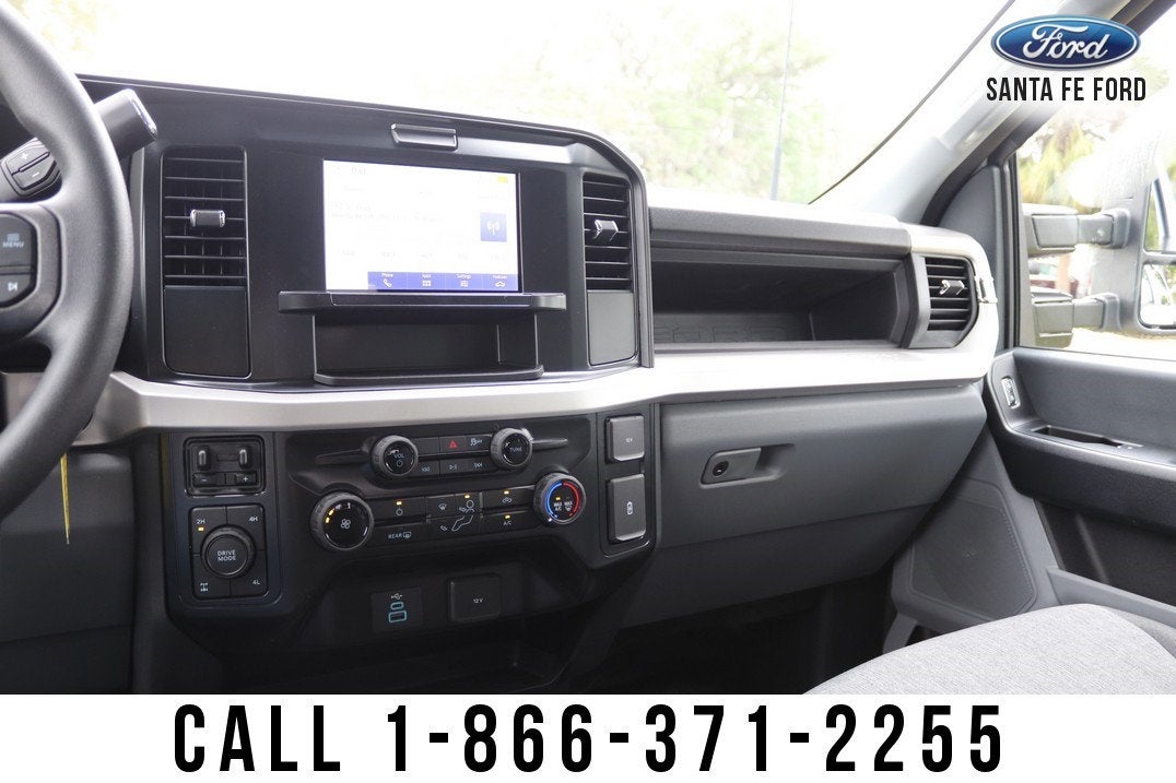 2025 Ford Super Duty F-350 SRW XL