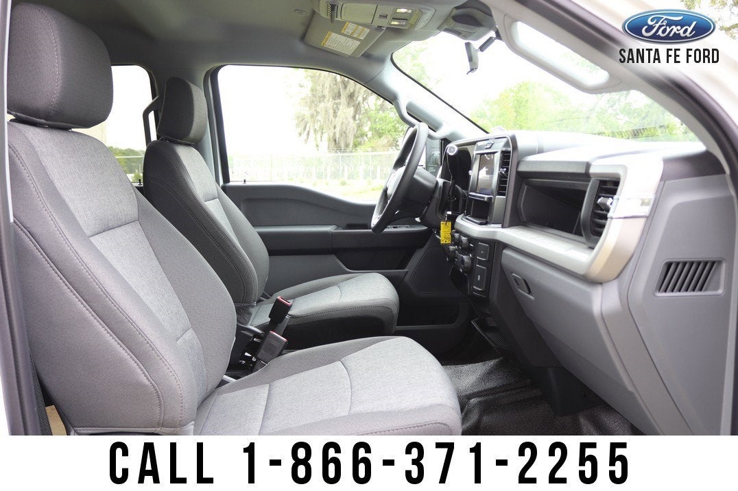 2025 Ford Super Duty F-350 SRW XL