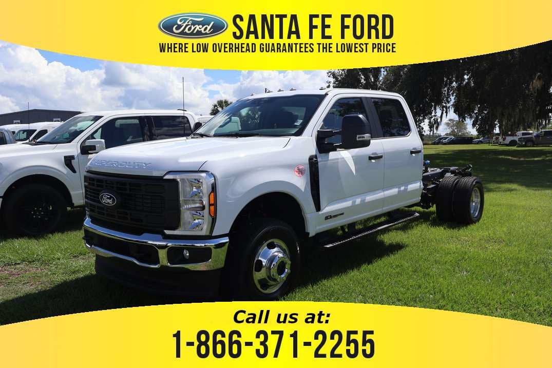 2027 Ford Super Duty F-350 DRW F-350® XL