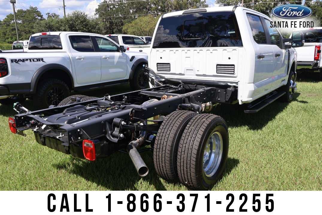 2027 Ford Super Duty F-350 DRW F-350® XL