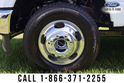 2027 Ford Super Duty F-350 DRW F-350® XL