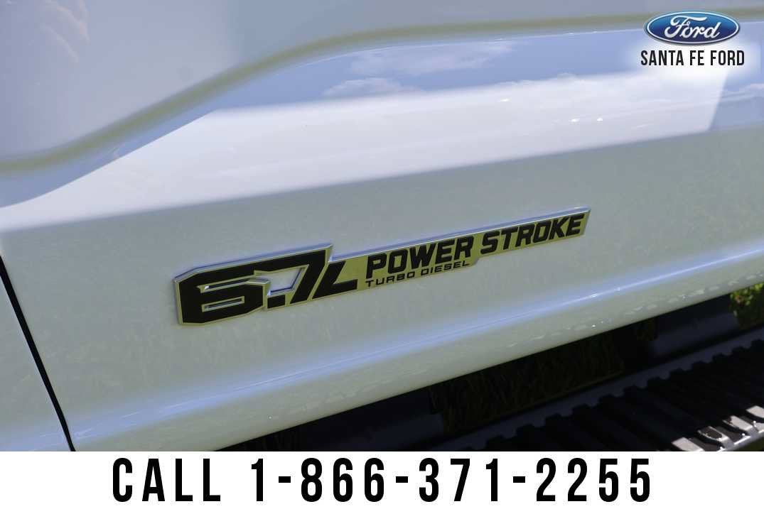 2027 Ford Super Duty F-350 DRW F-350® XL