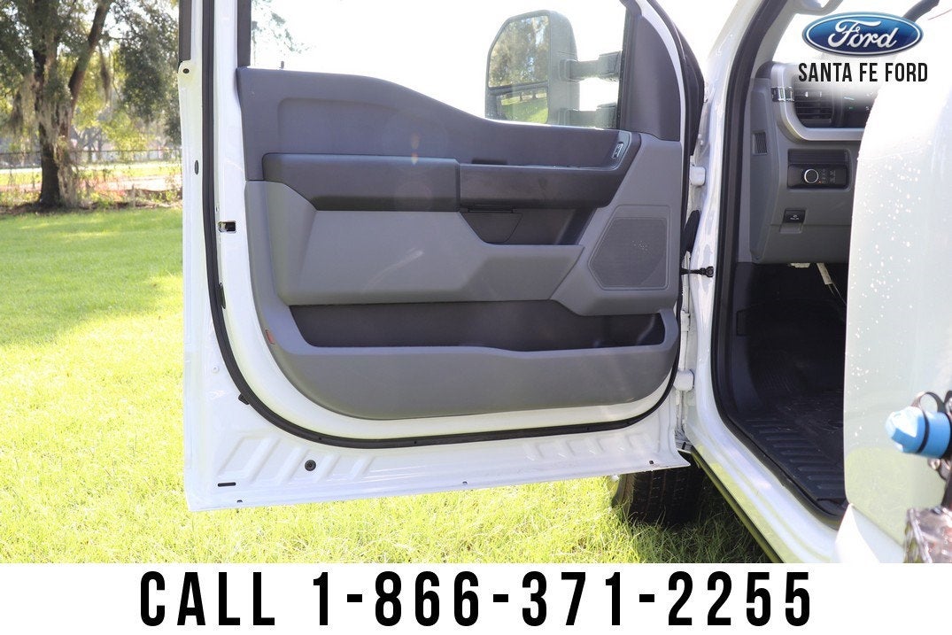 2023 Ford Super Duty F-350 DRW XL