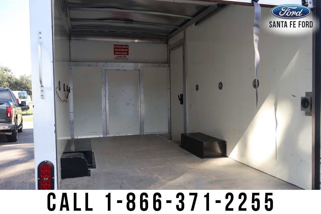 2023 Ford E-Series Cutaway Base