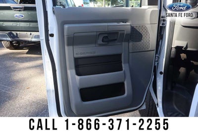 2023 Ford E-Series Cutaway Base