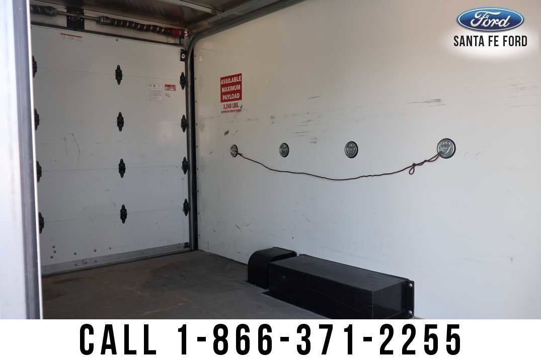 2023 Ford E-Series Cutaway Base