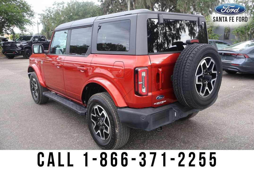 2022 Ford Bronco Outer Banks