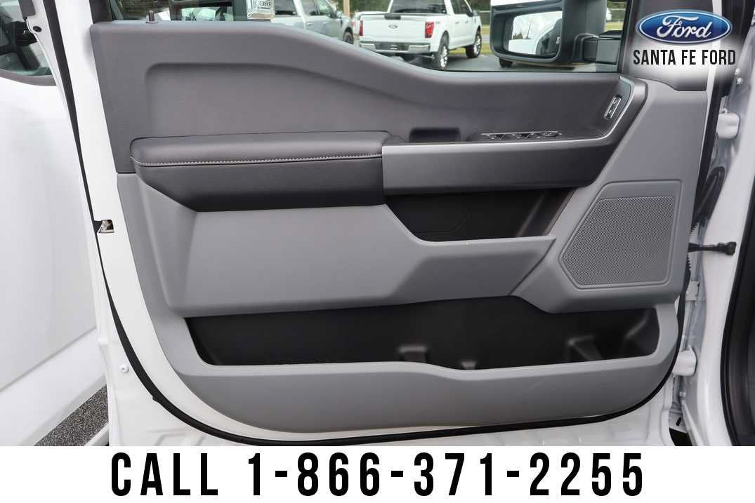 2027 Ford Super Duty F-250 SRW Base