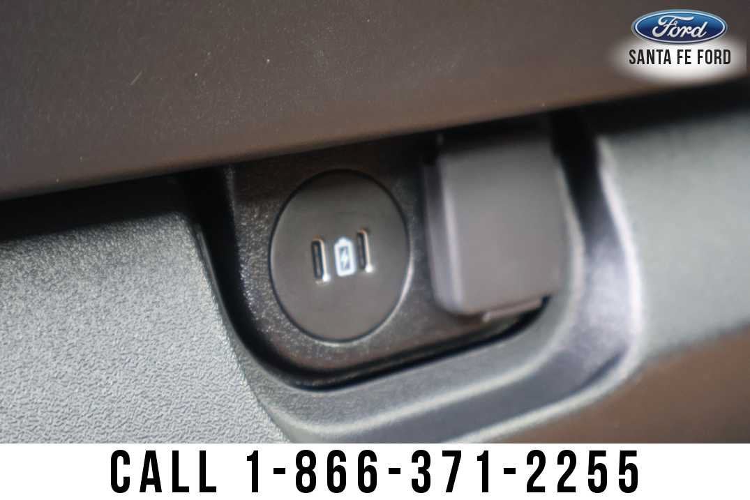 2027 Ford Super Duty F-250 SRW Base