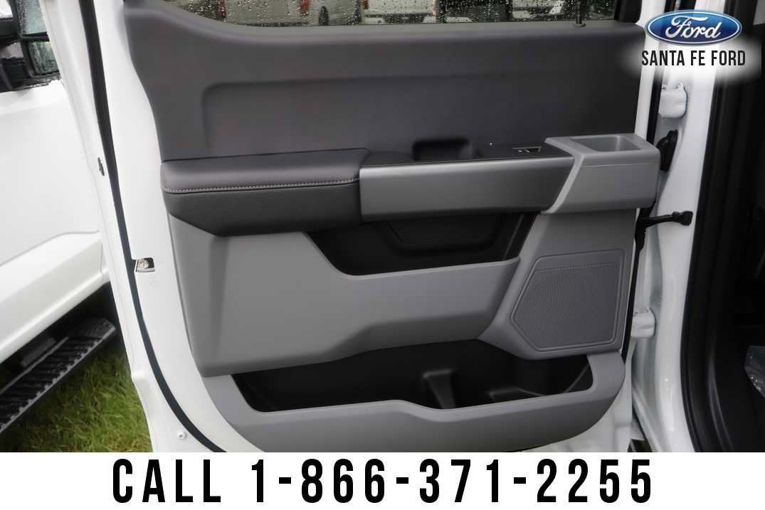 2026 Ford Super Duty F-250 SRW Base