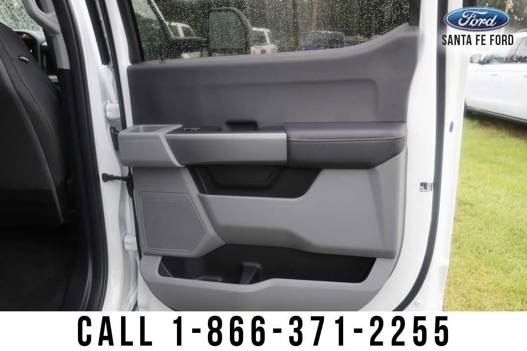 2026 Ford Super Duty F-250 SRW Base