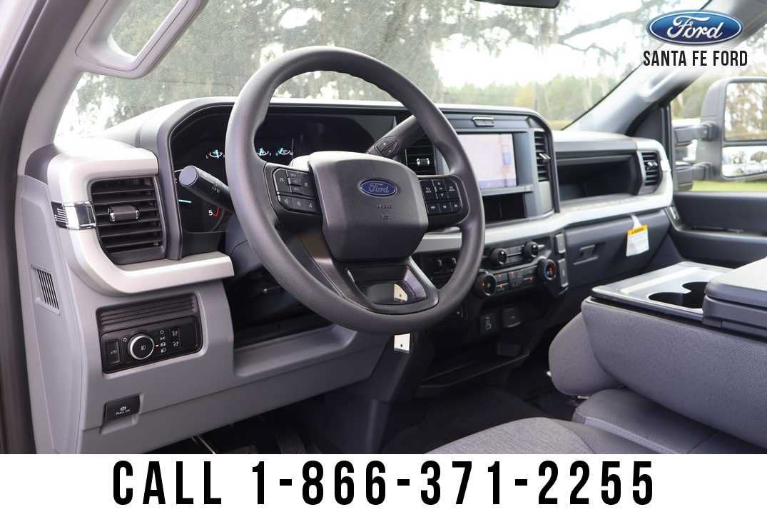 2027 Ford Super Duty F-250 SRW XL