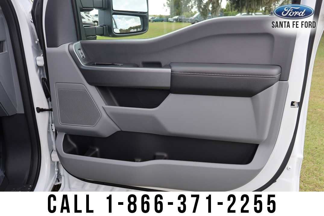2027 Ford Super Duty F-250 SRW XL