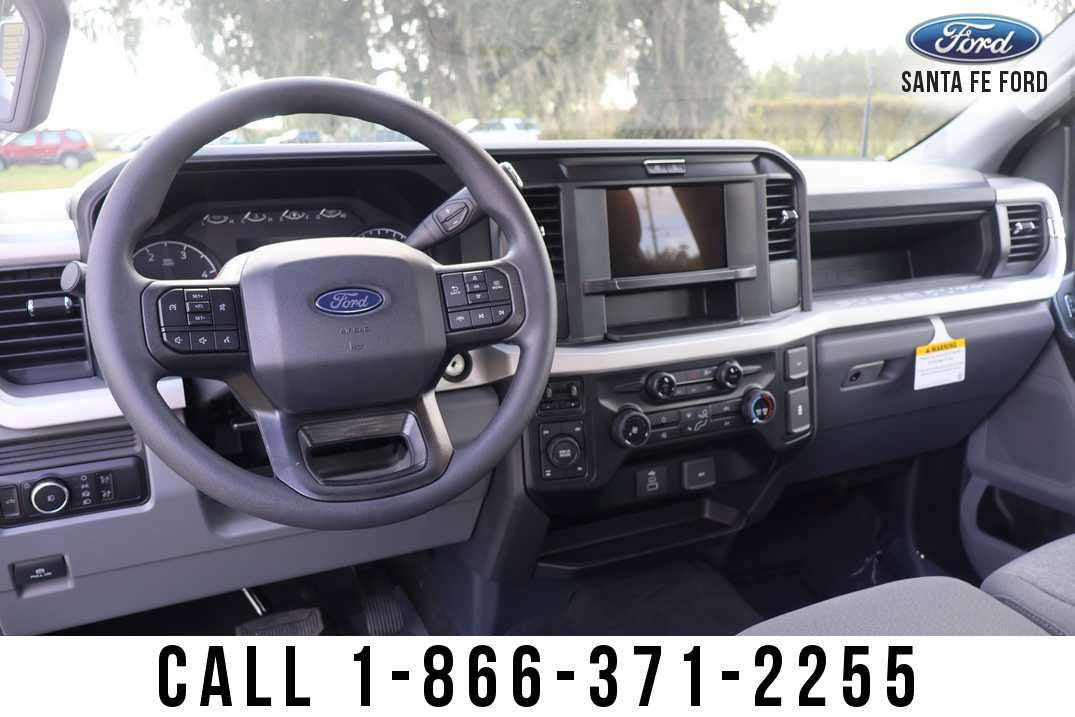 2027 Ford Super Duty F-250 SRW XL