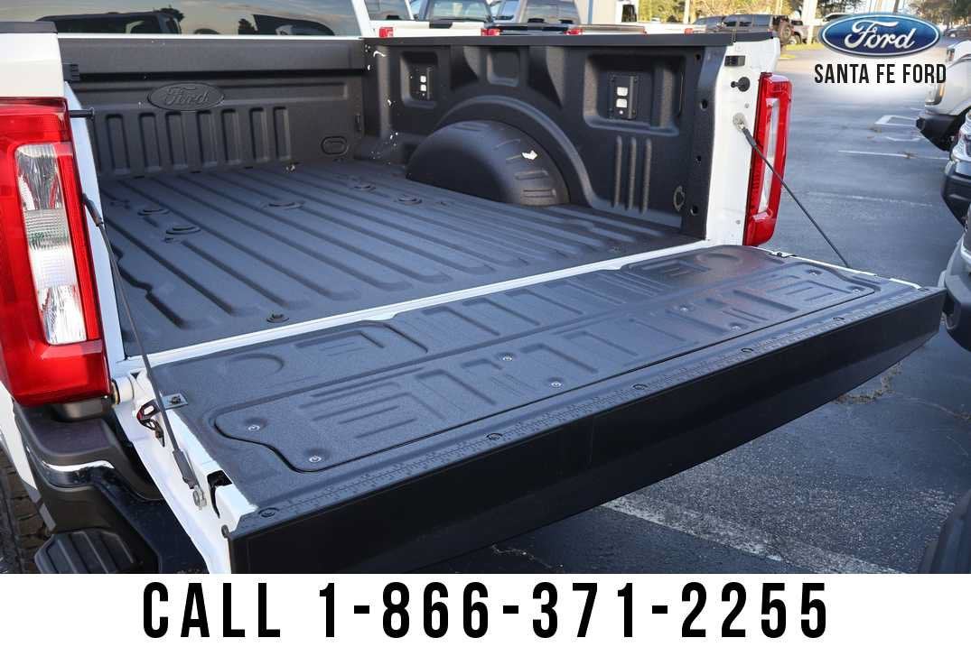 2027 Ford Super Duty F-250 SRW XL