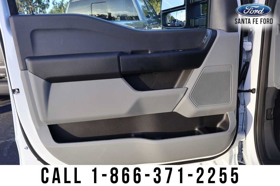 2027 Ford Super Duty F-250 SRW XL