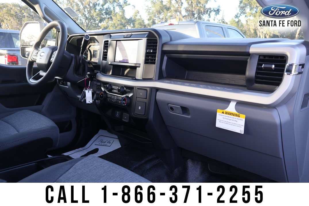 2027 Ford Super Duty F-250 SRW XL