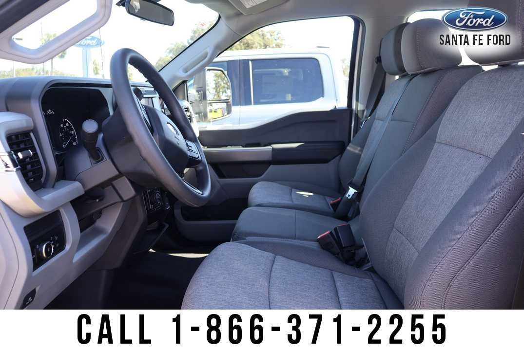 2027 Ford Super Duty F-250 SRW Base
