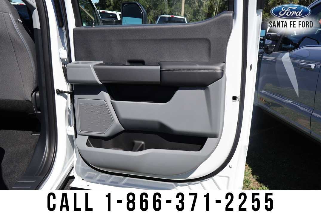 2027 Ford Super Duty F-250 SRW Base