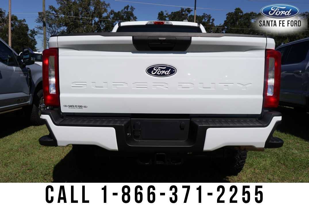 2027 Ford Super Duty F-250 SRW Base