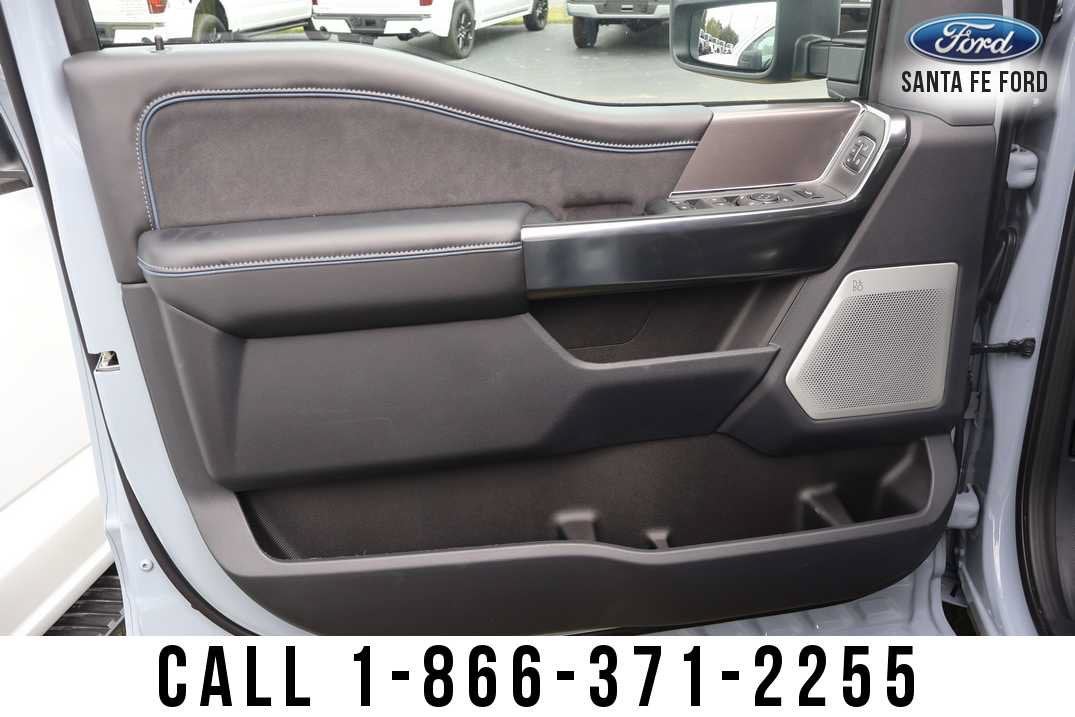 2027 Ford Super Duty F-250 SRW Platinum
